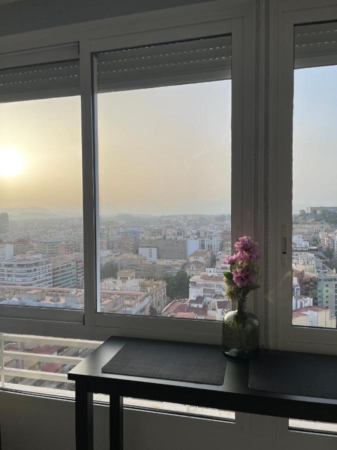 Sky Views Studio In City Centre Alicante Kültér fotó