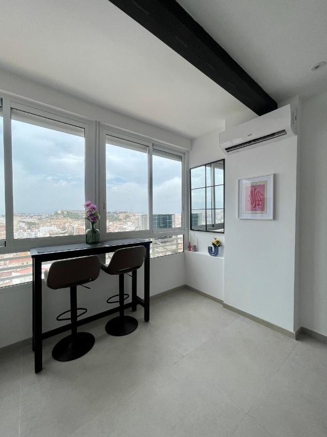 Sky Views Studio In City Centre Alicante Kültér fotó